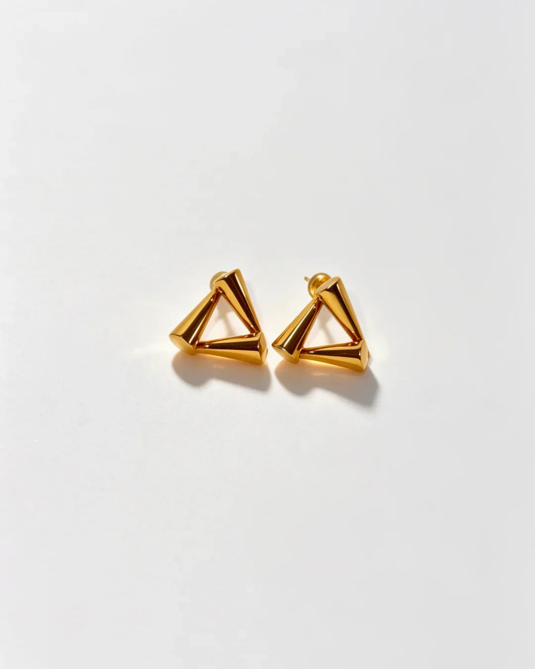 ARENA EARRINGS
